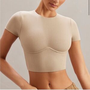 Oh Polly Monowire crop top in stone